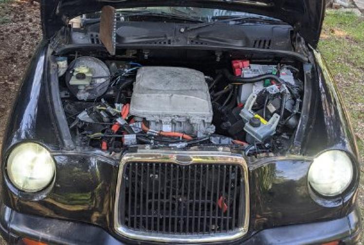 Engineer begins journey to fleet of electric taxis