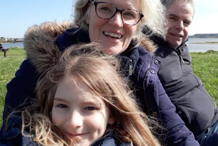 Artist takes trip of lifetime in bid to win TV commission