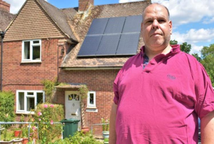 Neighbours come forward to help man targeted by rogue traders