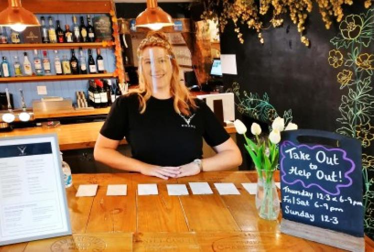 Pubs offer takeaways to survive second lockdown