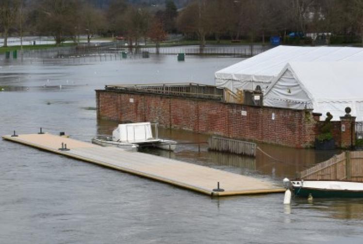 Leander seeks permission to replace ‘dilapidated’ decking