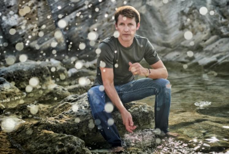 Festival singer wants to make it more personal