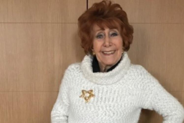 Woman dies after heart attack at restaurant