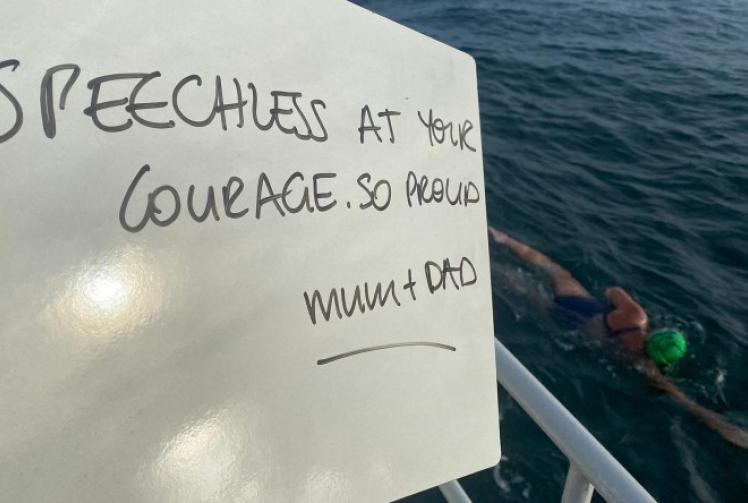 ‘Mermaid’ swims the Channel in one day