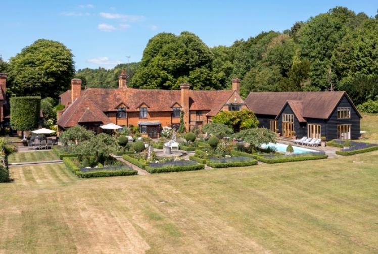 Stylish farmhouse comes with Freddie Mercury&rsquo;s old koi carp