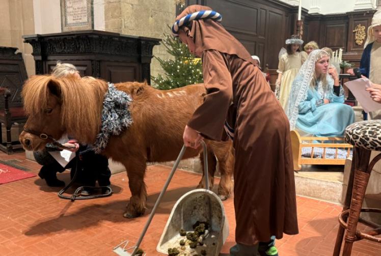 Pony stars in ‘railway’ nativity