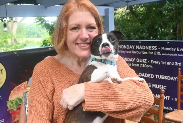 Floyd celebrates birthday with dog show and cake