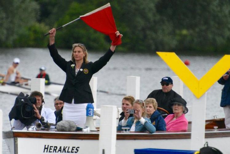 First woman umpire of Boat Race on traditional course