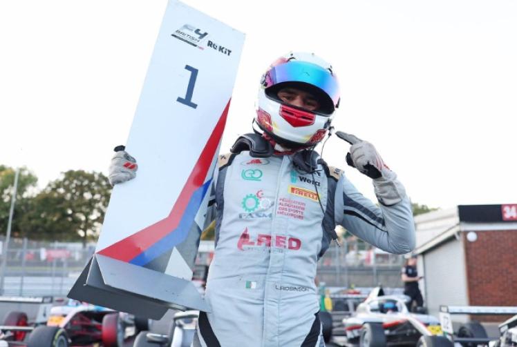 Robinson triumphs on Brands Hatch track