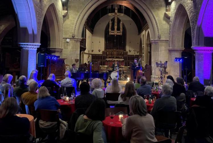 With such mastery of romantic jazz, one could not resist toe-tapping