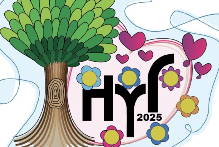 Art-loving girl wins festival logo design competition