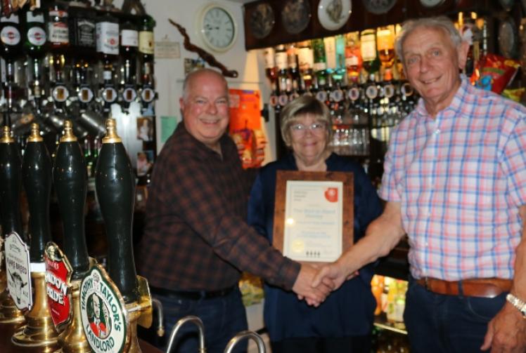 Pair win award for 30 years of ‘good’ beer