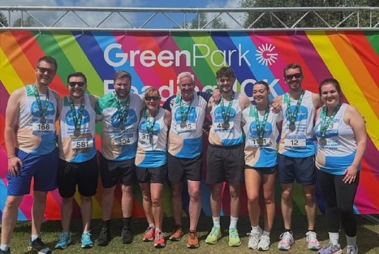Brakspear staff run for charity