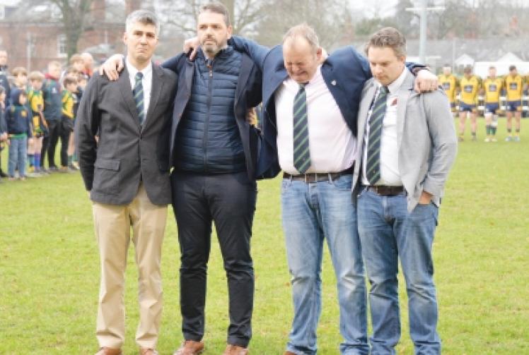 Rugby club pays tribute to player with silence and shirt presentation