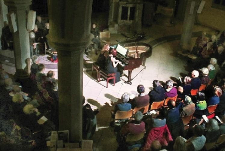 Four hands make light work of classics at 'winter recital'