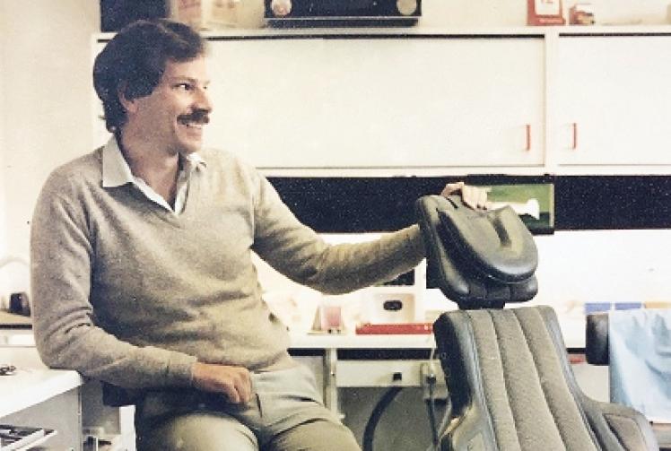 Dentist to the stars retires after 33 years