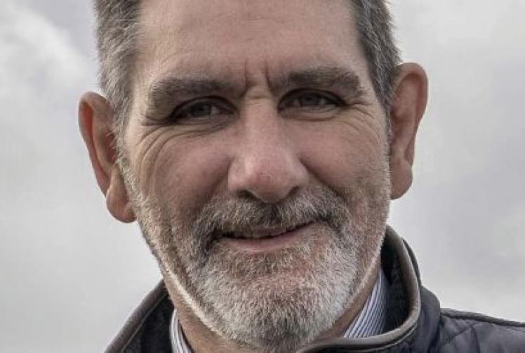 Deputy Mayor resigns from party in bins row