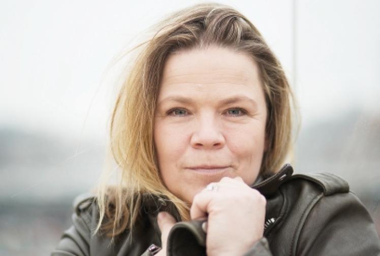 Author wants to build private riding arena for family